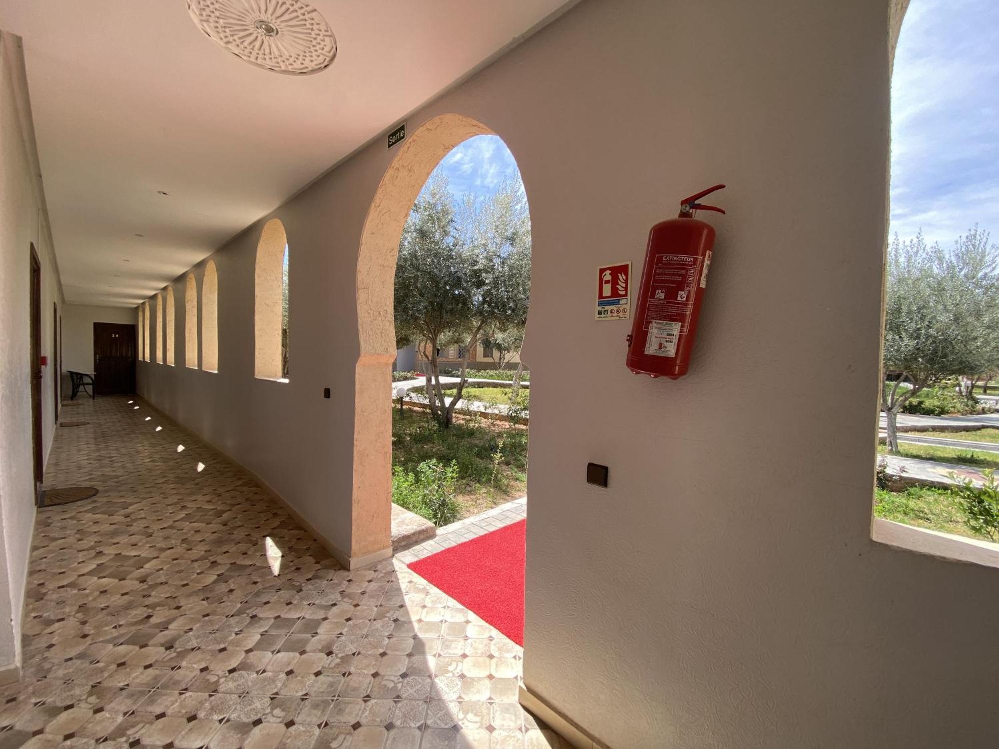 Ighiz Inn Resort 拉希迪耶 外观 照片